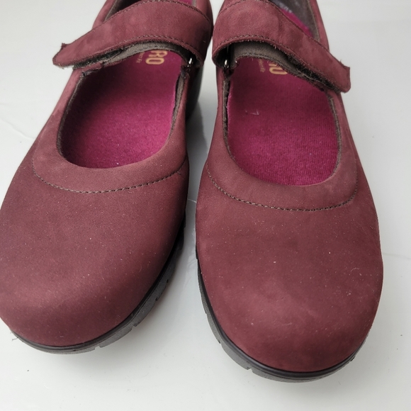 Munro Burgundy Walking Wedges Size 8.5 - Picture 4 of 10